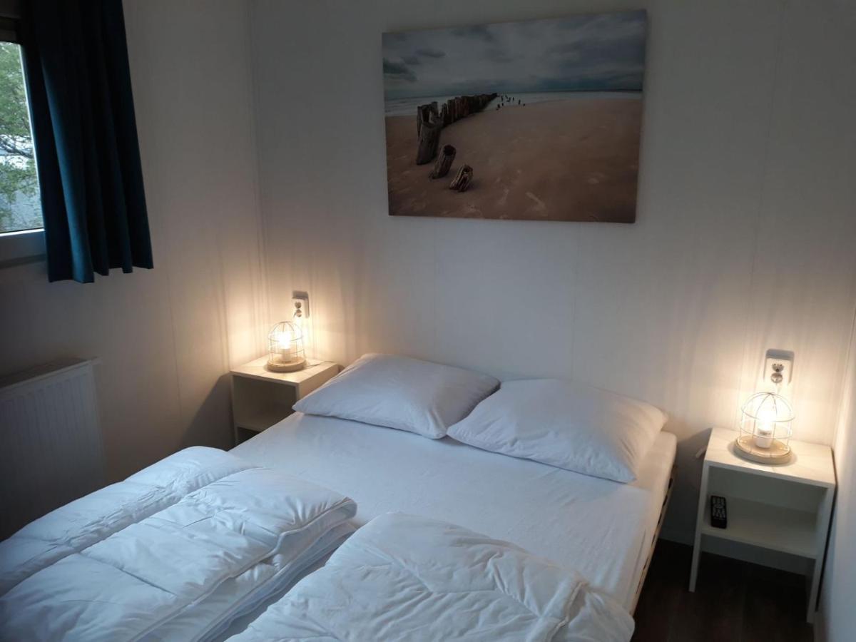 Camping De Duinhoeve Chalet Schelp Not For Companies ニーウ・ハームステーデ エクステリア 写真