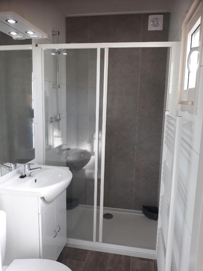 Camping De Duinhoeve Chalet Schelp Not For Companies ニーウ・ハームステーデ エクステリア 写真